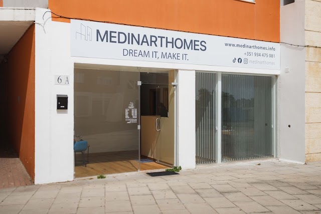 MEDINARTHOMES IMOBILIÁRIA LDA AMI 26495