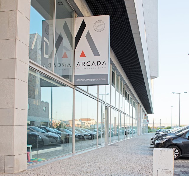 Arcada Imobiliária - Glicínias