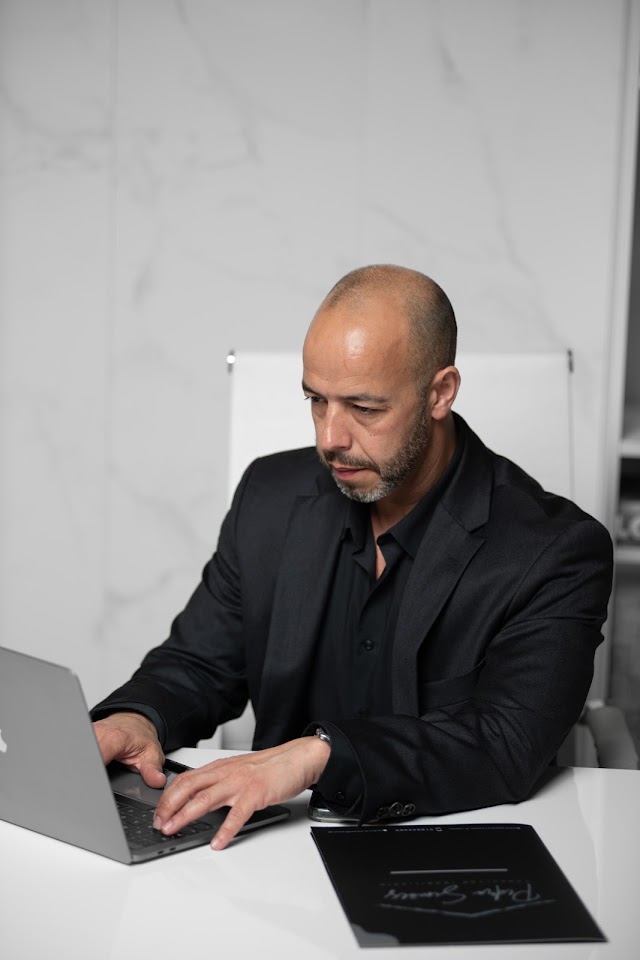Pedro Simões consultor imobiliário.
